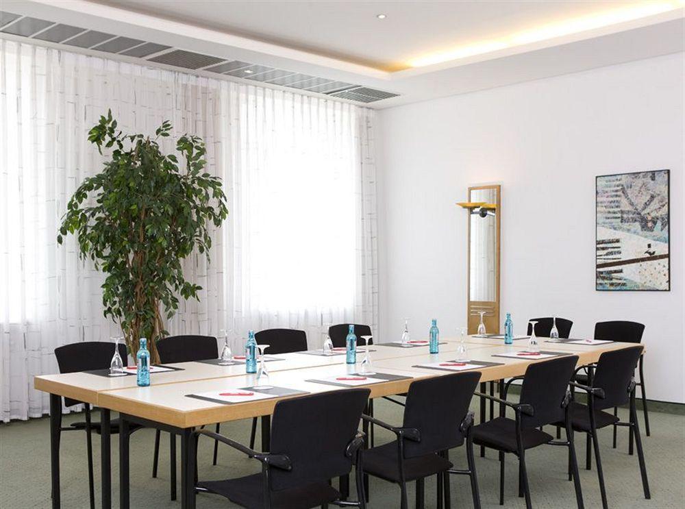 Intercityhotel Росток Екстер'єр фото