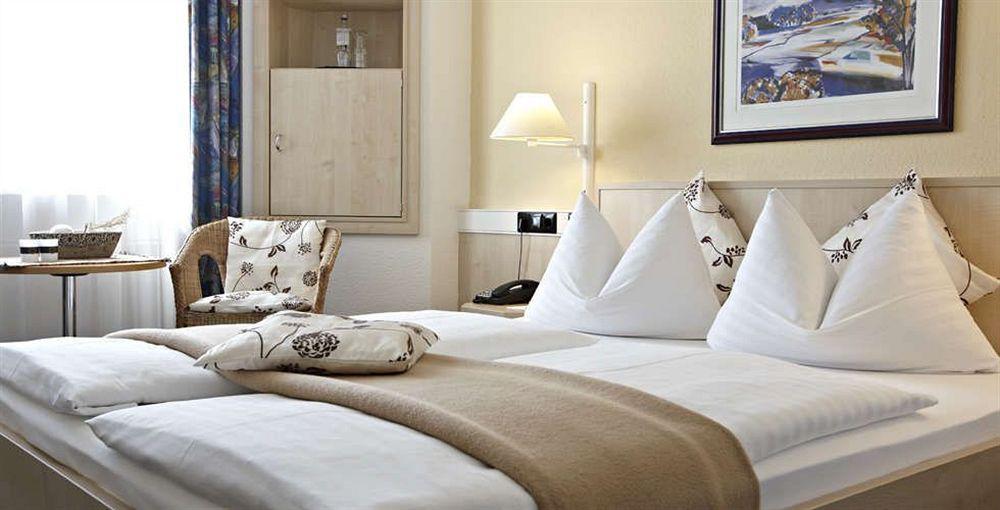 Intercityhotel Росток Номер фото
